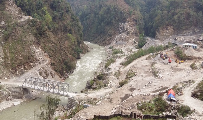 Workers halt work at Arun III hydropower project over delayed pay for six months